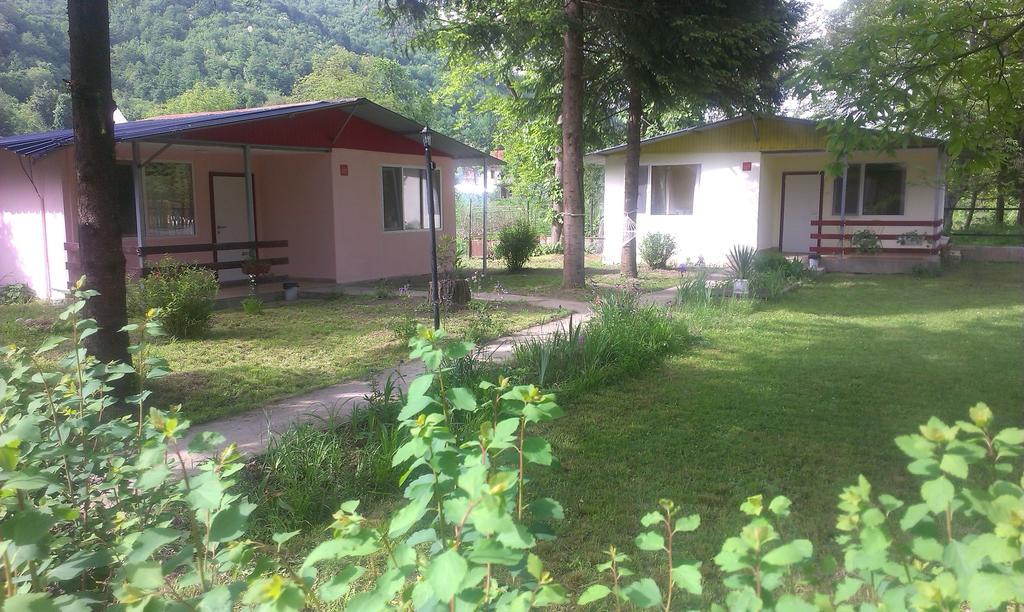 Къща За Гости Дъга Cherni Osum Exterior foto